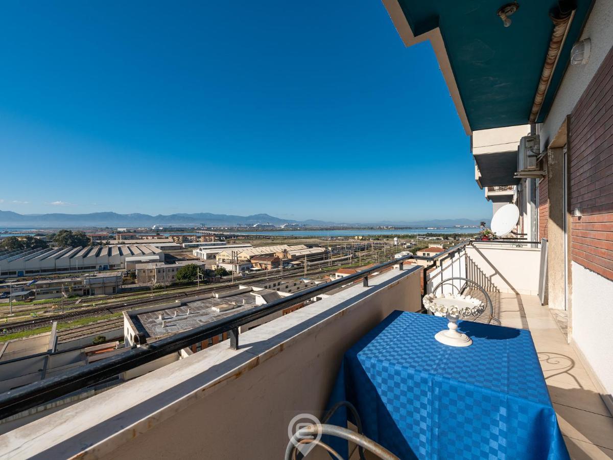 Cityscape Vista Apartment Каляри Екстериор снимка
