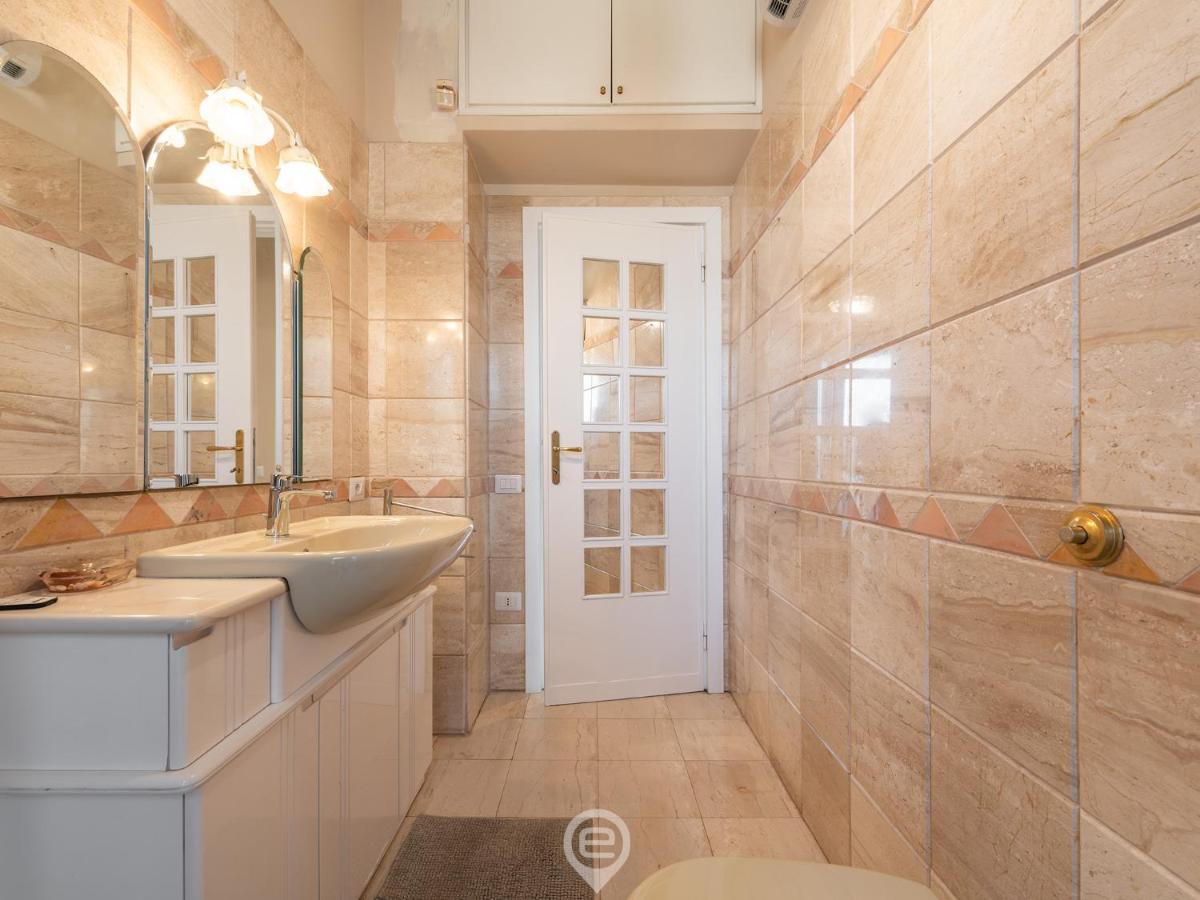 Cityscape Vista Apartment Каляри Екстериор снимка