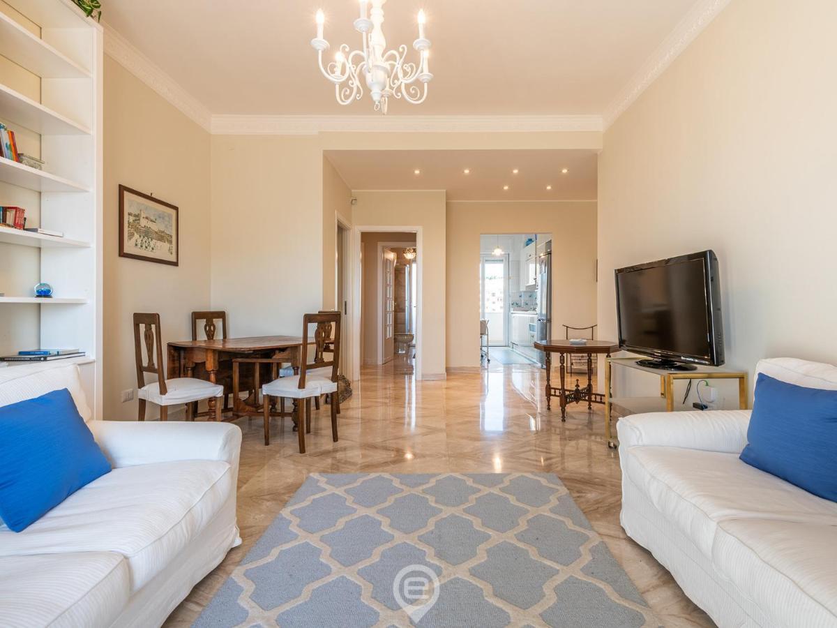 Cityscape Vista Apartment Каляри Екстериор снимка